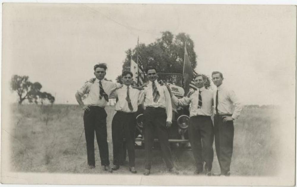 Postcard, Picture