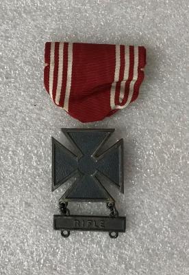 Badge, Military