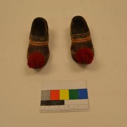 Shoe, Tsarouxia